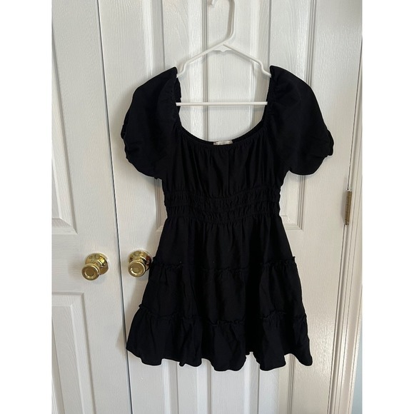 Altar'd State Dresses & Skirts - Altar'd State Women's Medium Black Puffer Sleeve Linen‎ Mini Dress